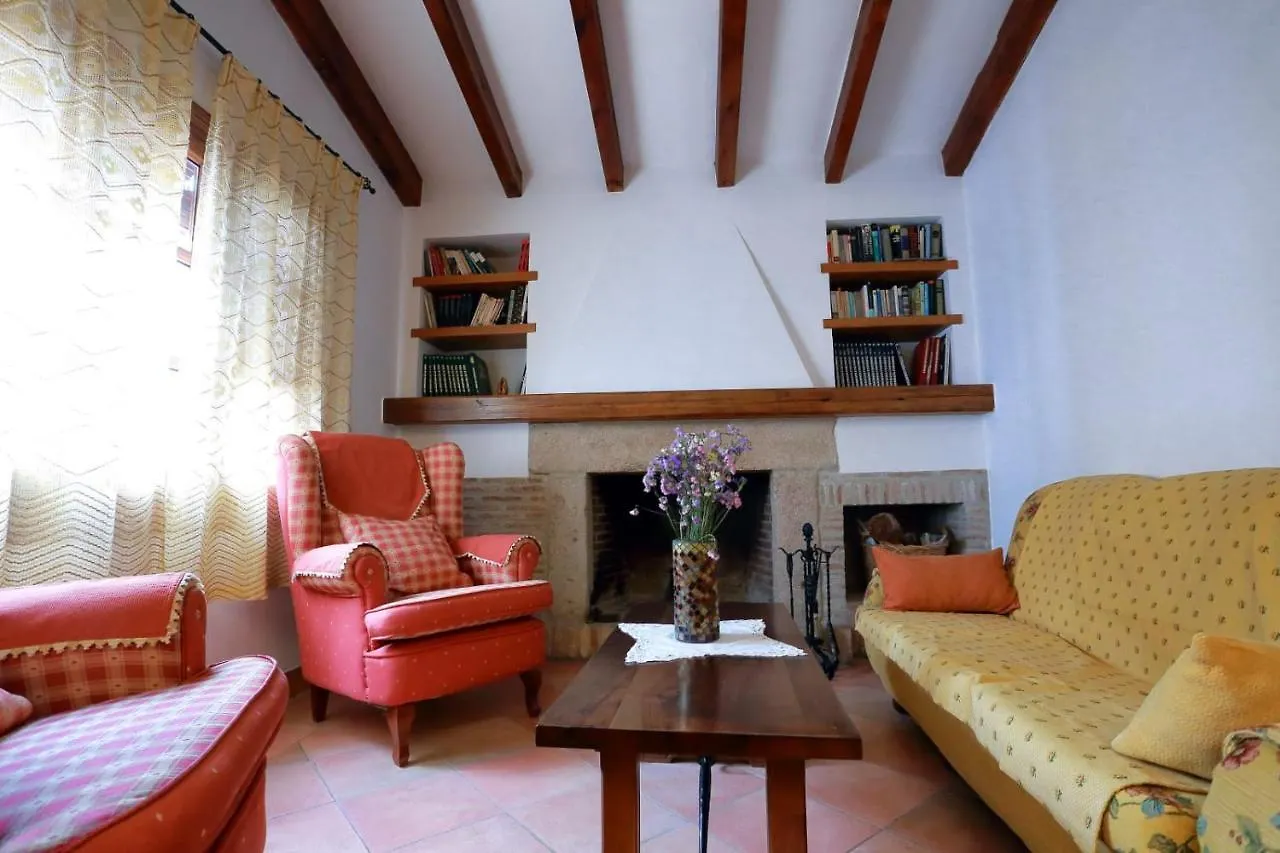 La Casa Del Paseo Villa Banos De La Encina Spain